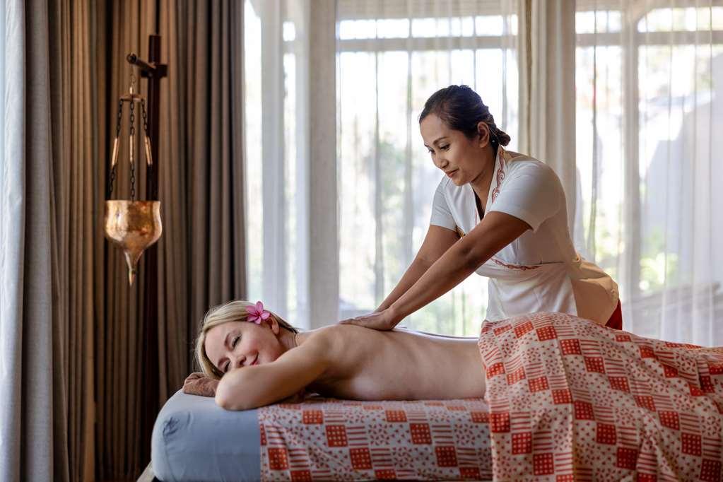 Cross Bali Breakers Hotel Jimbaran  Facilities photo